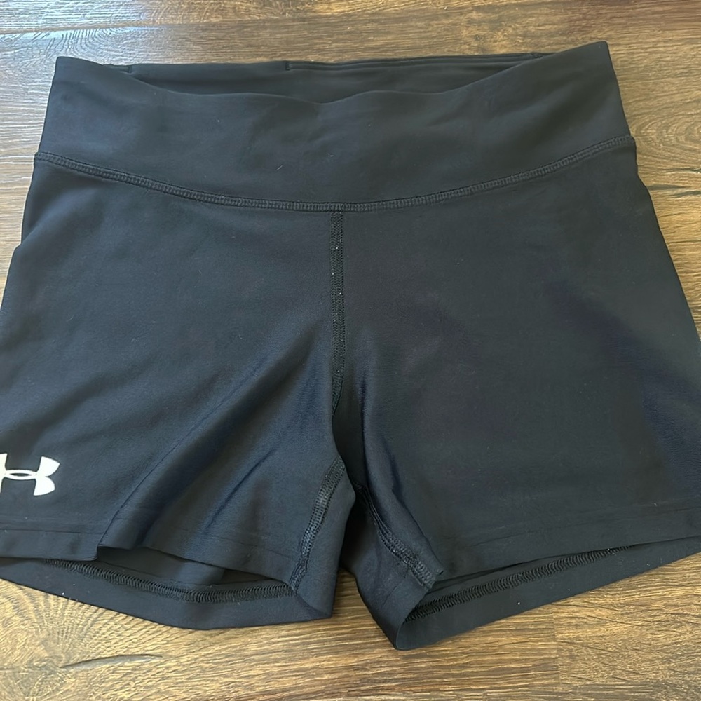 under armor biker shorts / spandex